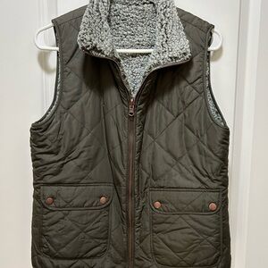 Dry Goods Quilted Vest in Olive and Gray